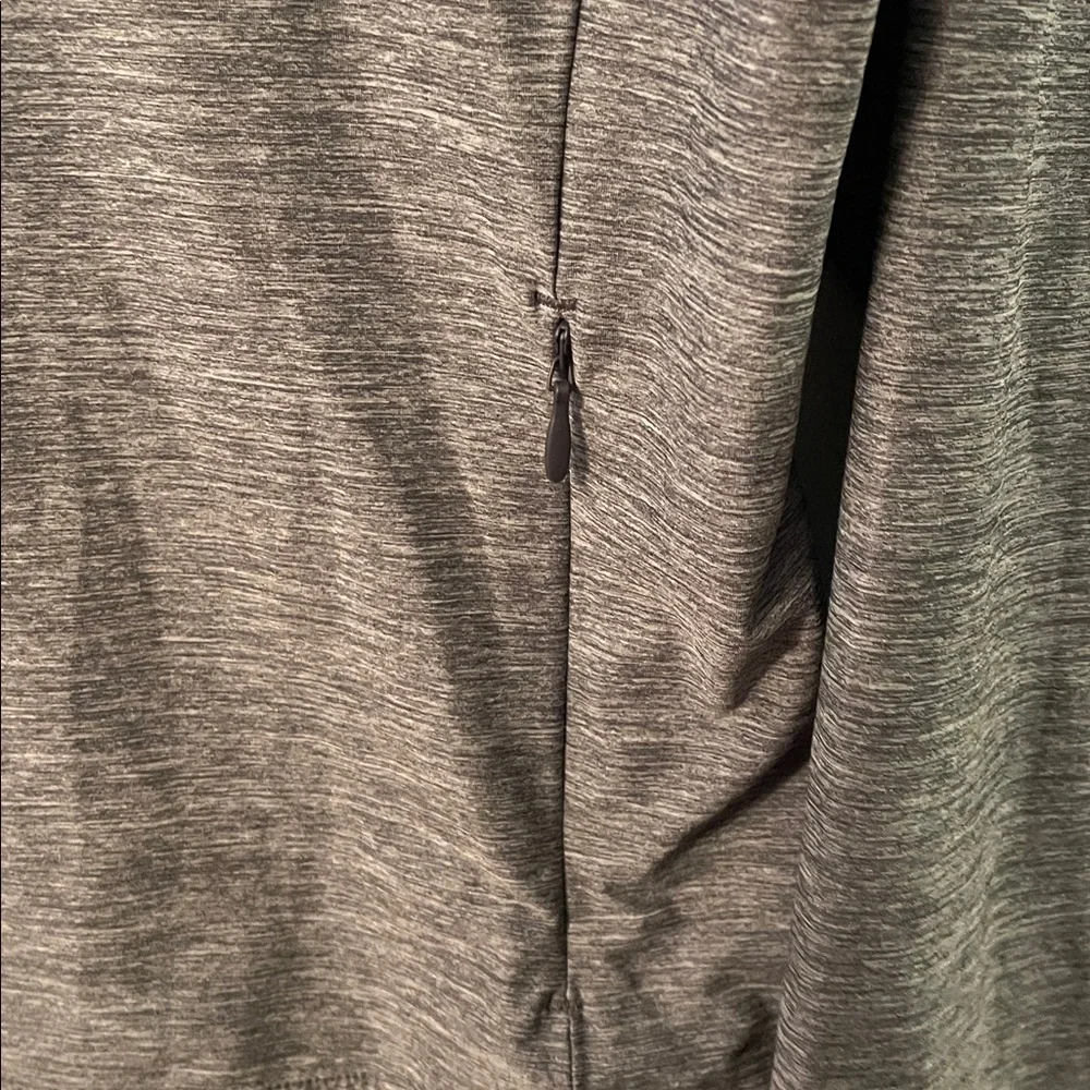 Greyson Women’s Medium Heathered Gray Zip Pullover Stakes Invitational Logo - Picture 8 of 10